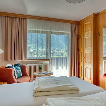 Hotel Jaegerhof Oetz Buitenkant foto
