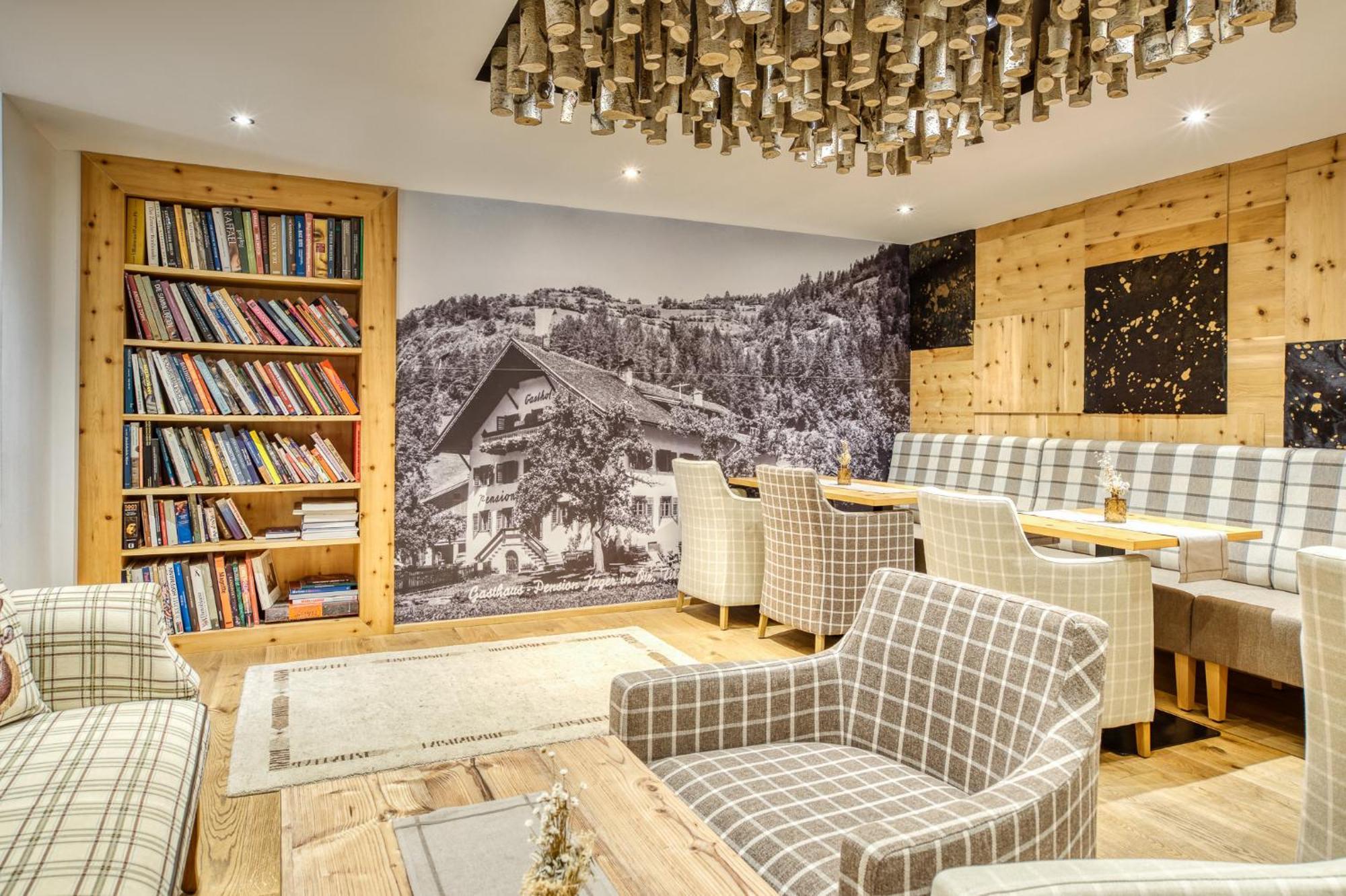 Hotel Jaegerhof Oetz Buitenkant foto