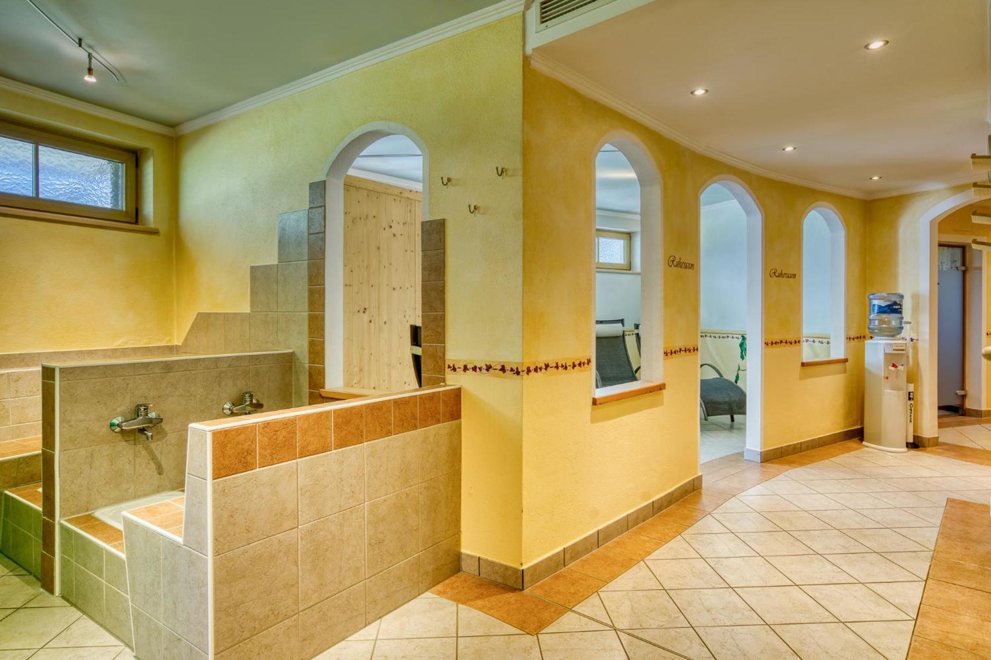 Hotel Jaegerhof Oetz Buitenkant foto