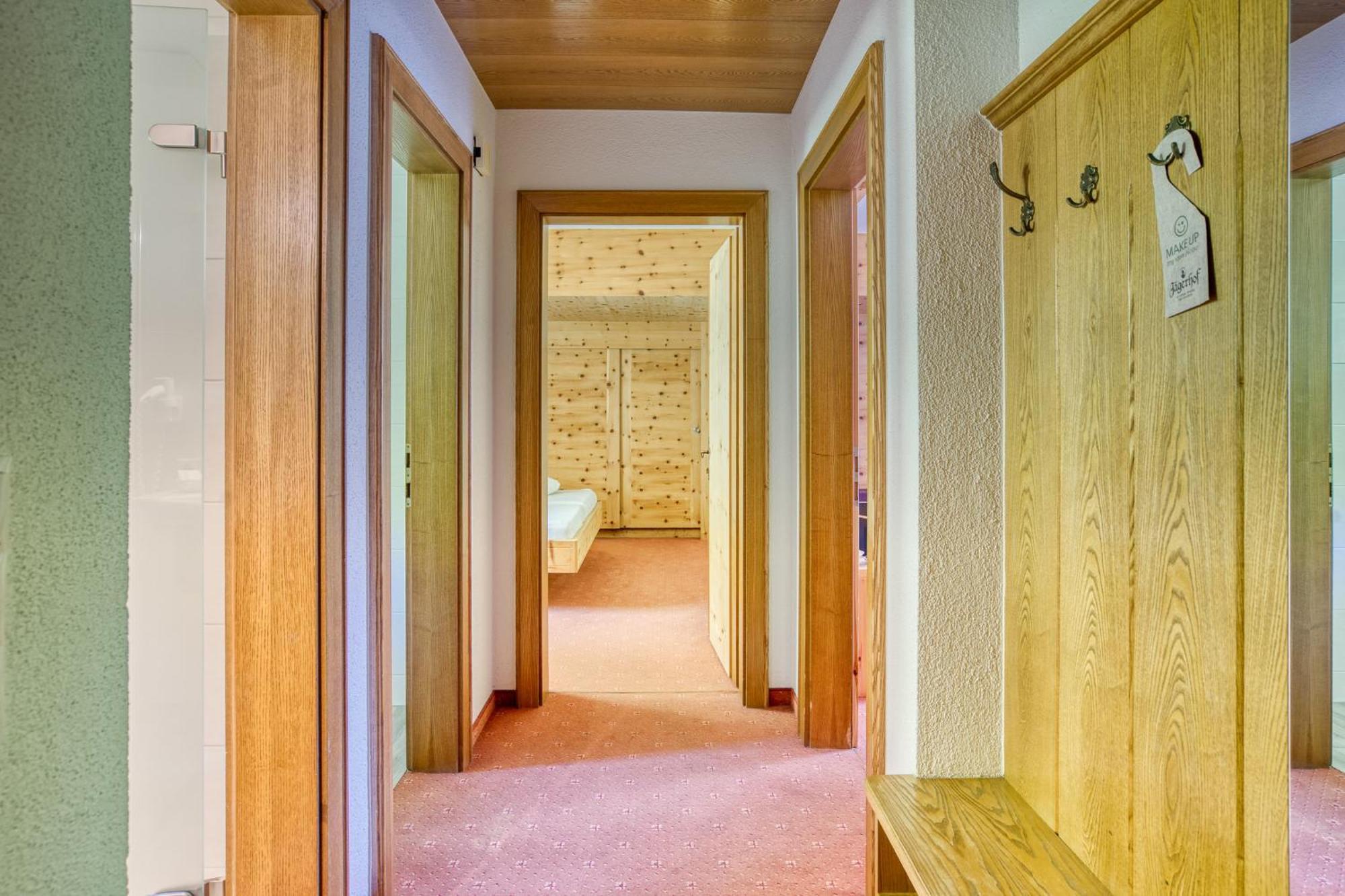 Hotel Jaegerhof Oetz Kamer foto