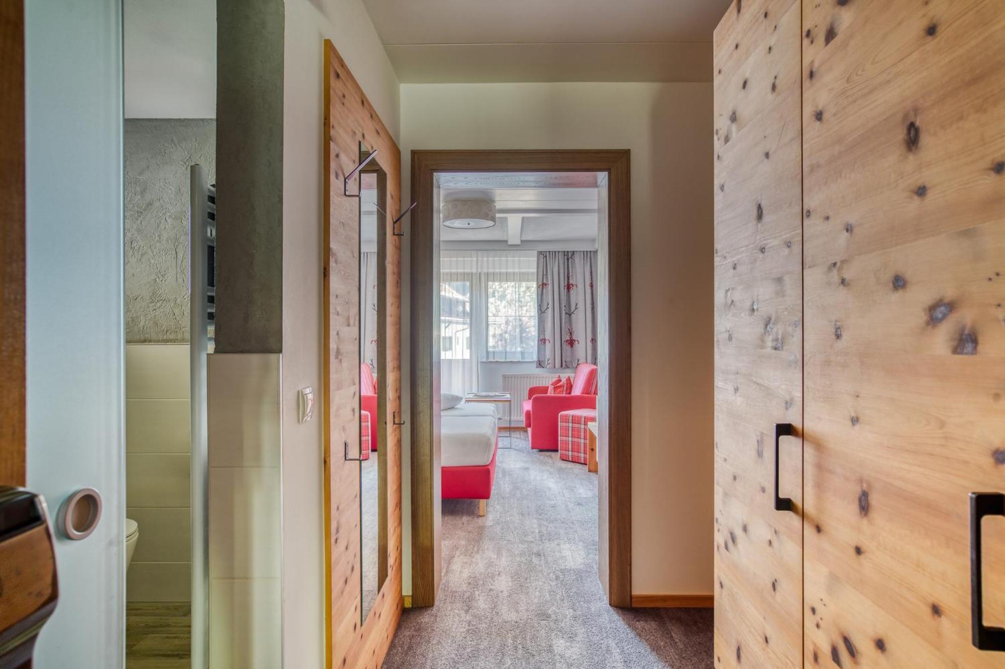 Hotel Jaegerhof Oetz Kamer foto